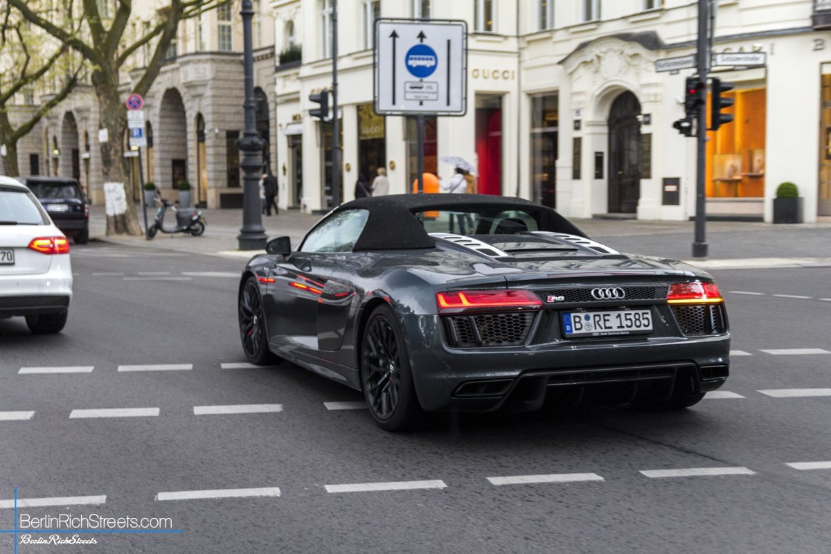 Audi R8 V10 Spyder (2016) spotted in Berlin — BerlinRichStreets
